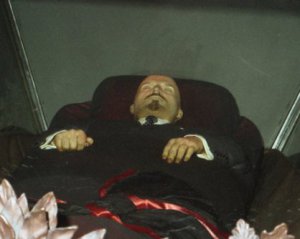 Більшість росіян виступили за поховання Леніна