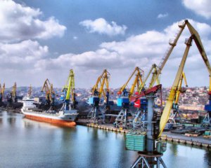 Голова АМПУ Вецкаганс влаштував блокаду Приазов'ю - ЗМІ