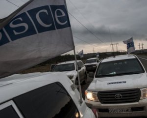 На Донбасі підірвався автомобіль зі спостерігачами ОБСЄ