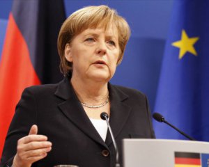 Меркель відреагувала на вибух авто ОБСЄ