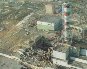 В четвертом реакторе Чернобыльской АЭС произошли два взрыва