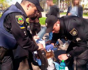 Оборванная троллея травмировала женщину