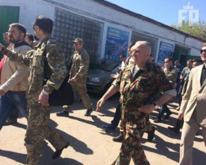 "Мало вас поубивали на Востоке" - маршрутчики подрались с атошниками