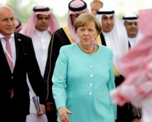 Меркель заключает военные соглашения с Саудовской Аравией