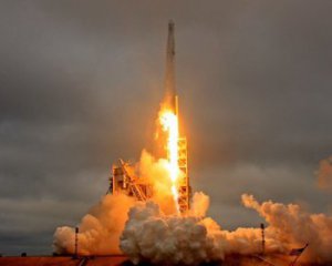 SpaceX запустила ракету Falcon 9 з розвідувальним супутником