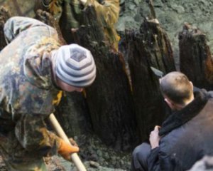 Киевляне призывают спасти раскопки под Почтовой площадью