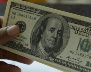 Доллар может подешеветь еще на 1,5 грн