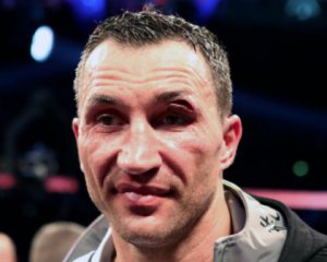 Кличко после боя с Джошуа наложили 9 швов - СМИ