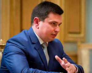 Налоговая ежедневно получает на 300 млн грн больше после задержания Насирова