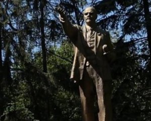 В Киеве нашли памятник Ленину