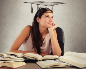 Абітурієнти з Криму та Донбасу вступатимуть до ВНЗ за спрощеною системою