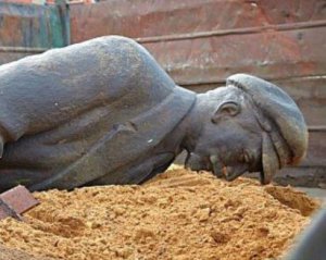 "Регіонали" і комуністи орендують офіси на пільгових умовах