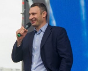 Віталій Кличко подякував волонтерам &quot;Євробачення&quot;: Гості конкурсу змогли побачили справді європейський і гостинний Київ