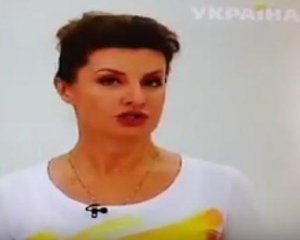 &quot;Починаємо із шиї&quot; - дружина Порошенка показала зарядку на телеканалі Ахметова
