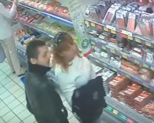 У мережі показали серійних крадіїв, які орудують в супермаркетах