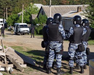 Оккупанты обыскали крымского татарина