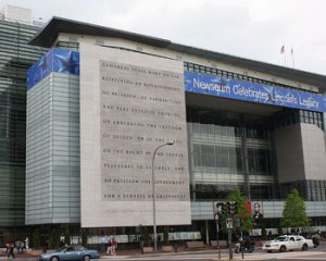 На меморіалі Музею новин з'явиться ім'я Шеремета
