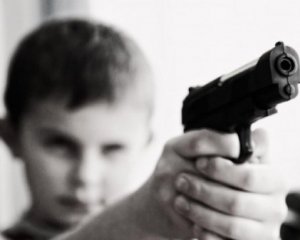 12-летний мальчик подстрелил своего друга