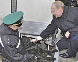 Путина высмеяли за новое фото с собакой