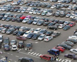 У Києві нарахували 14 тис. незаконних парковок