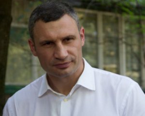 Віталій Кличко: На ремонт міжквартальних проїздів та прибудинкових територій цього року ми виділяємо 130 мільйонів гривень