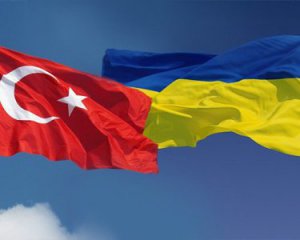 С 1 июня украинцы могут въезжать в Турцию по ID-картам