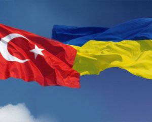 З 1 червня українці можуть в'їжджати в Туреччину по ID-карткам
