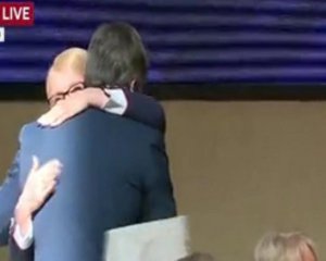 Тимошенко попросила пробачення у голови фракції Порошенка