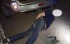 Пьяный водитель стрелял в сестру и бросался кирпичами в полицейских