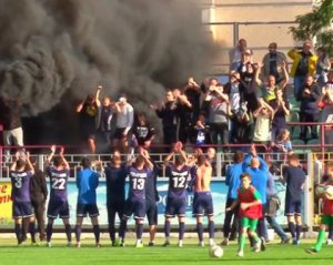 Футболісти "Десни" влаштували протест під час матчу