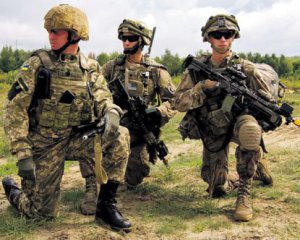 Штаб-сержант, мастер-сержант - в украинской армии введут звания НАТО