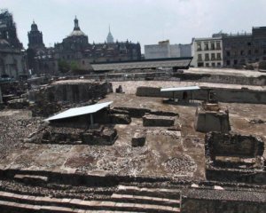 У столиці відкопали давній храмовий комплекс