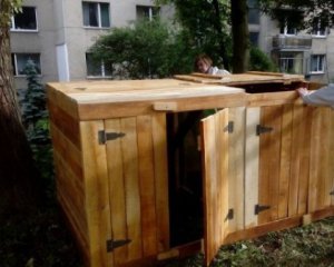 Экоактивисты установили компостеры для переработки пищевых отходов