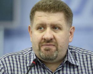 История с запретом лечения Тимошенко повторяется в ситуации с Насировым - политолог