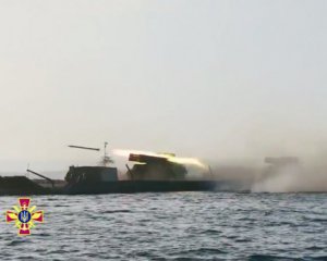 Унікальний досвід: десантники вдарили "Градами" з поромної переправи