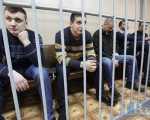 Обвинувачені у вбивствах на Майдані &quot;беркутівці&quot; оголосили голодування