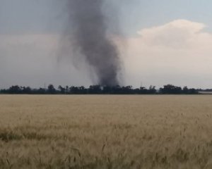 Опублікували відео смерчу на Донбасі