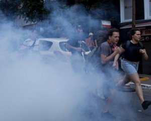 Гумові кулі та сльозогінний газ: у Стамбулі поліція розігнала ЛГБТ-марш