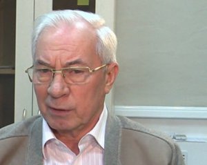 Беглец Азаров обозвал Макрона троечником и назвал киевскую княжну Анну &quot;русской&quot;