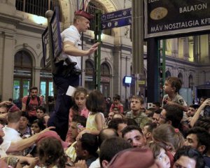 У перших лавах шукачів притулку в Іспанії українські біженці