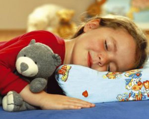 Хто мало спить у дитинстві, той раніше помирає - вчені
