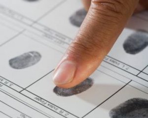 Першу кримінальну справу із кривавими відбитками пальців розкрили в Аргентині