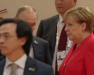 Соцсети рассмешило выражение лица Меркель на встрече с Путиным