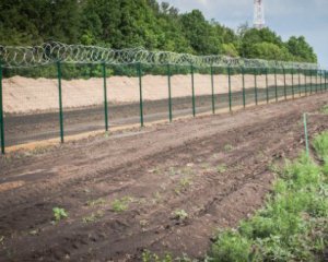 Польща побудує паркан на кордоні з Україною