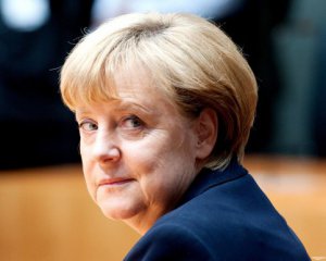 Меркель дзвонила Порошенку