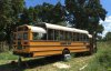 Американец превратил школьный автобус в дом