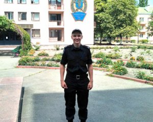 У столичному метро курсант врятував чоловіка