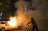 Во Франции беспорядки, сожгли 900 автомобилей