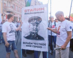 Росіяни хочуть бачити зображення Сталіна в публічних місцях