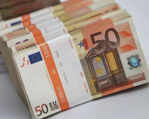 Нацбанк шокировал курсом евро после выходных
